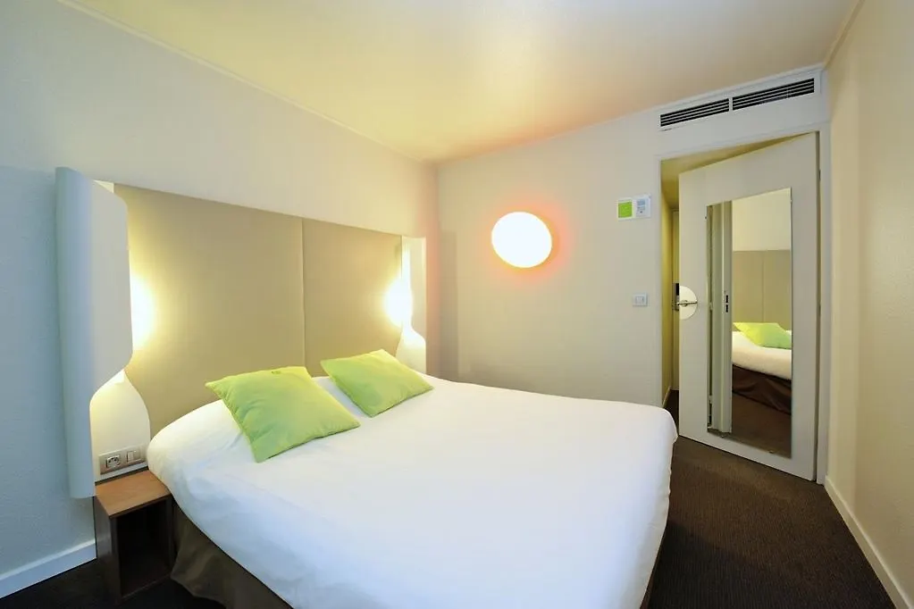 Campanile Nice Aeroport Hotell
