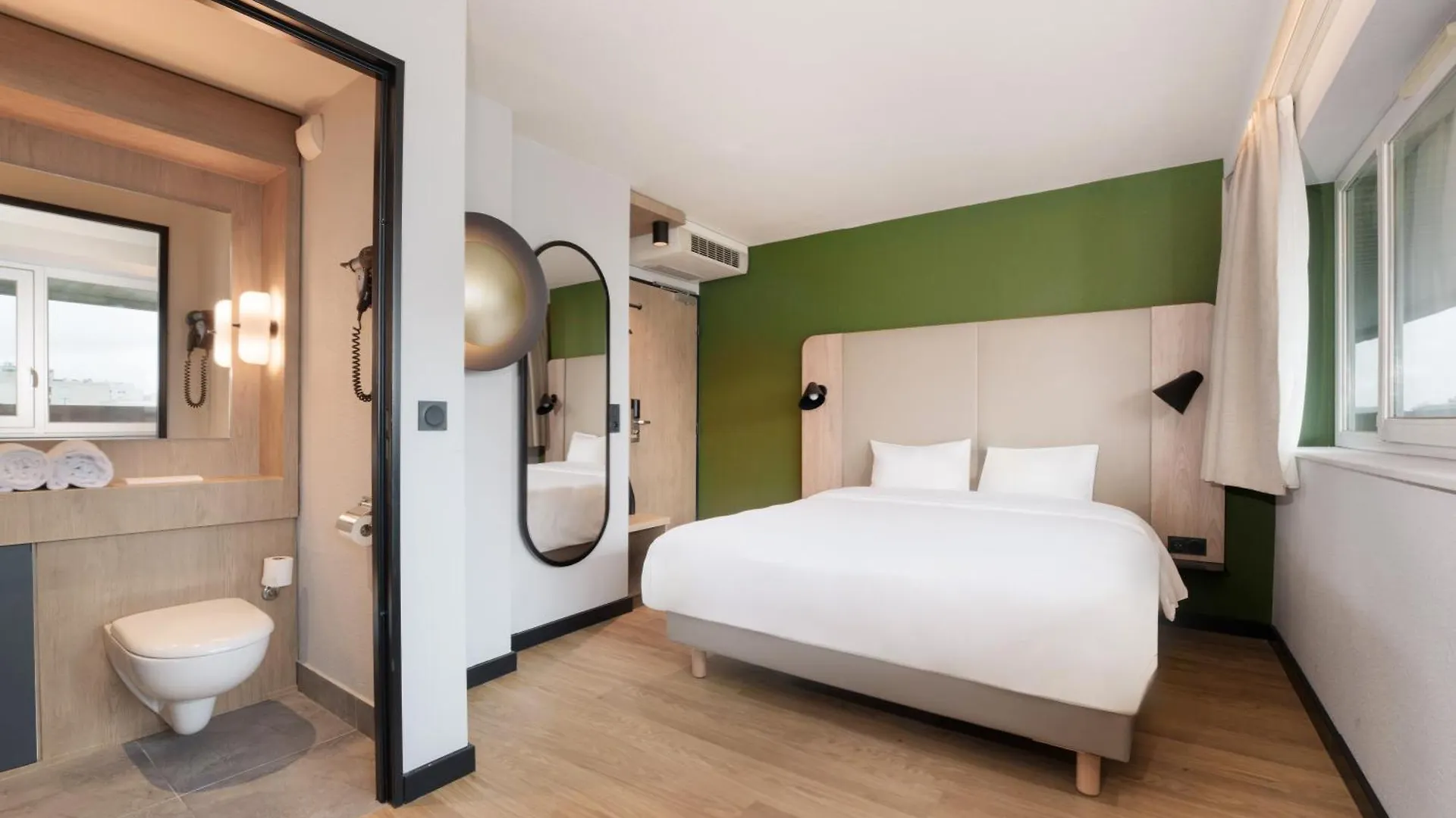 *** Hotel Campanile Nice Aeroport France